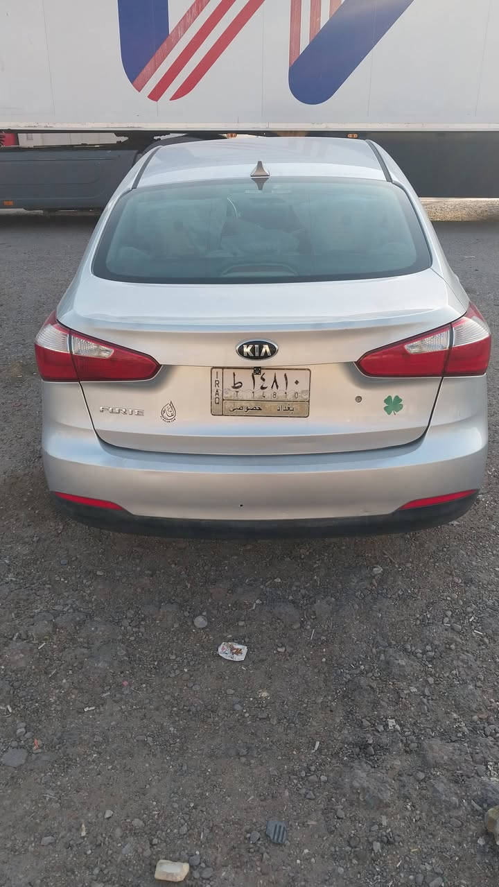 السلام عليكم فورتي 2015 للبيع
سيارة نضيفة  سونار مرفق بصور  امريكي  
الموصفات
ستيرن تحكم جهتين 

مري تحكم 
شاشة تاب 
سيارة مناقصهة اي شي كبل للشارع  لاستفسار لاتصال،،*********** السعر 105
