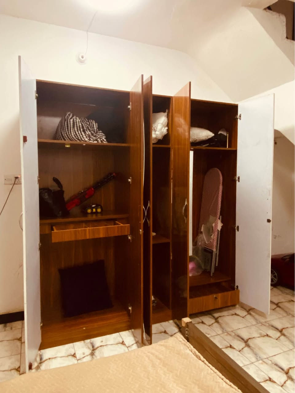 غرفة نوم تركي سريرين تكمة وكلش نظيفة الكنتور مالتها قفاله شغاله مكاني بغداد حي الجهاد السعر ٤٥٠ للاستفسار واتساب او اتصال (***********) بغداد, العراق
