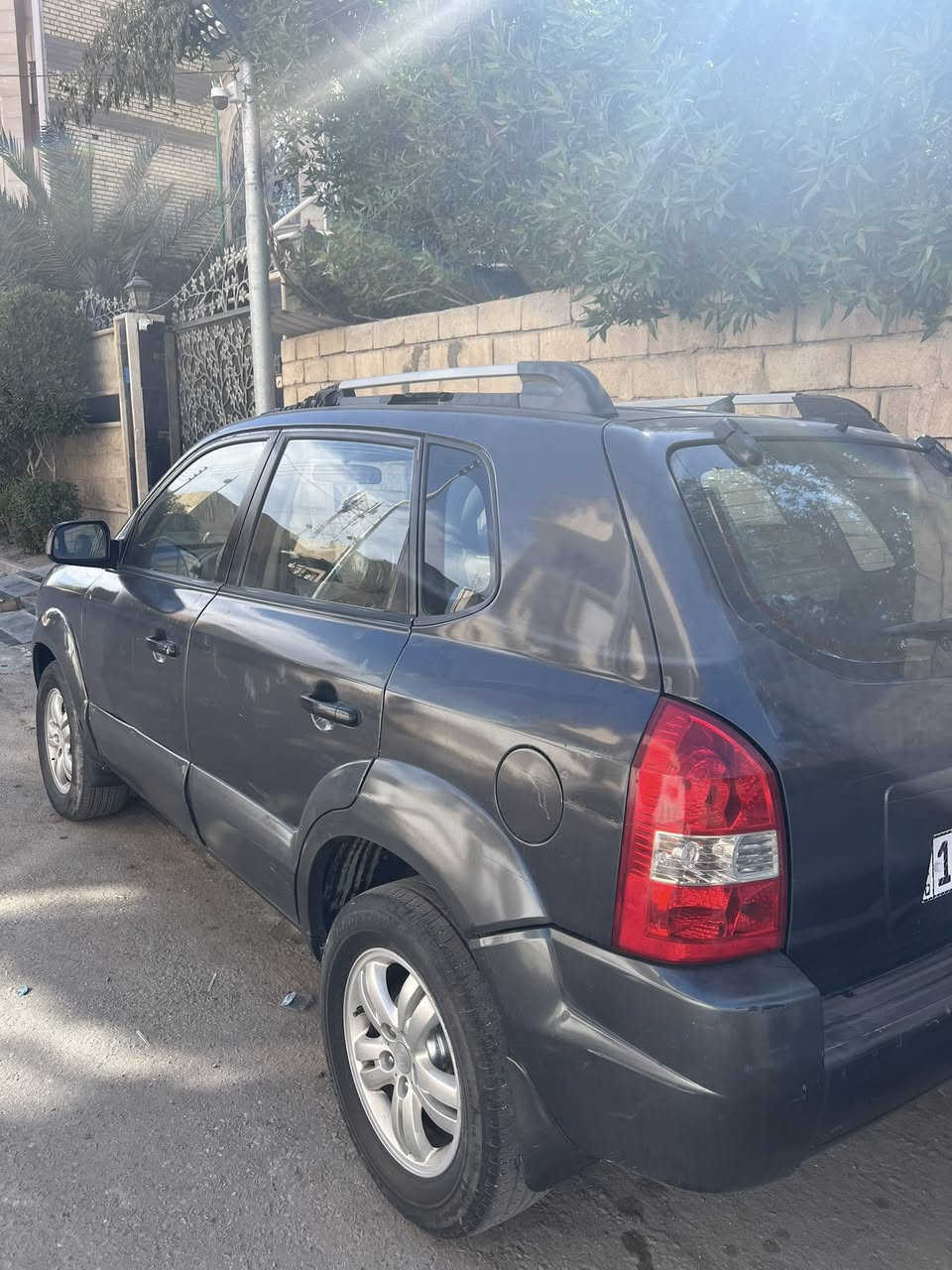 توسان  مديل 2009 فول مواصفات رقم بغداد جديد تحويل ثاني يوم شرط مشروع وطني مكينه وكير جدد حداده جديده تخم تاير دوشمه كشنات كلشي جديد مكفوله من الضربه القويه والعيب الشرعي وارد كوري ما ينكفل من صبغ السعر 90 وبيها مجال فقط اتصال مكلف بالنشر ***********
