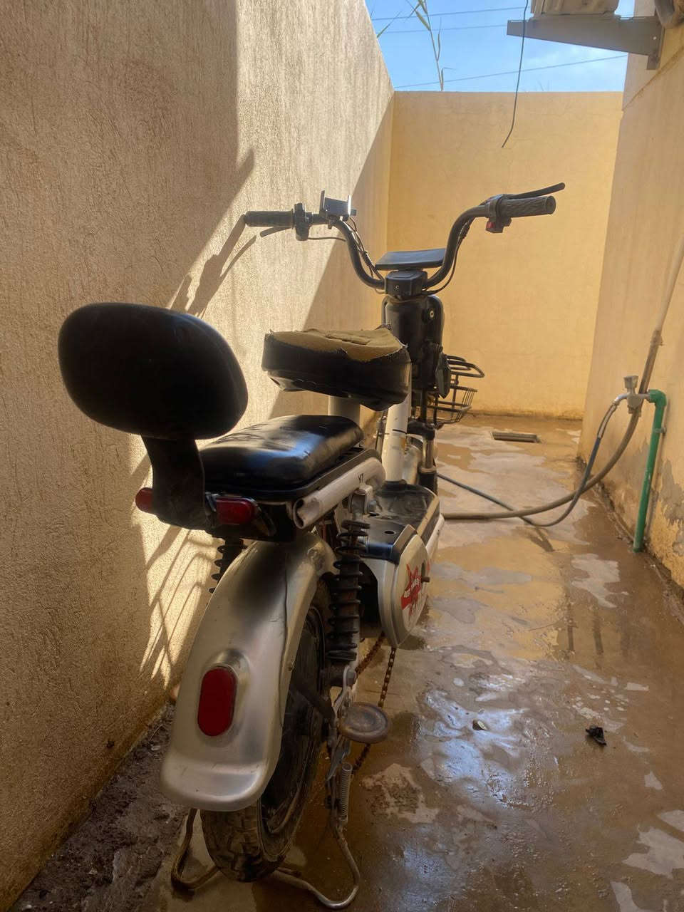 سلام عليكم للبيع يشحن بس ميشتغل ابيع على لحطه جوز باتري جوز واير مفصوخ جوزه معرف ابيع 100بي مجال


**إذا كنت صاحب هذا الإعلان وتريد حذفه لأي سبب، رجاءا أرسل رسالة إلى الدعم الفني**