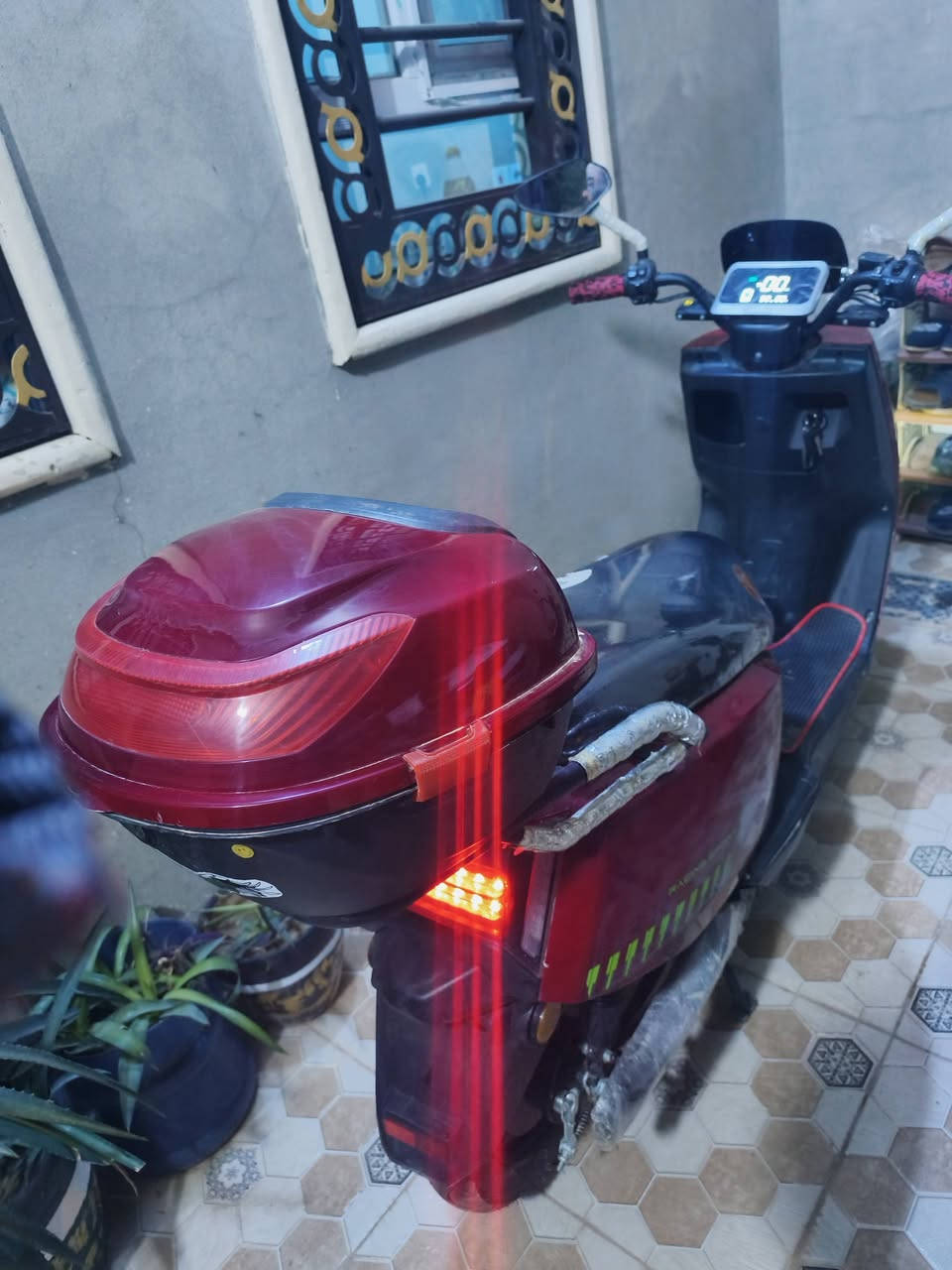 سلام عليكم
اخوان ماطور جديد مامشي كثير من البيت للمحل نضافه فول١٠٠/٩٥
مكاني موصل ايسر سايدين كركوك
السعر٦٠٠ وبي مجال
***********
***********
