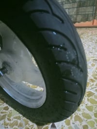 للبيع شرط مامفتوح شاصي هم مابيه كلشي كلشي بدلتله طخم تاير او درع او اش...