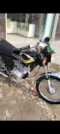 اخوان للبيع ٤ كير موديل ٢٢ محرك ٢٠٢٥ كفاله عامة الدراجه نضافة كدامكم أ...