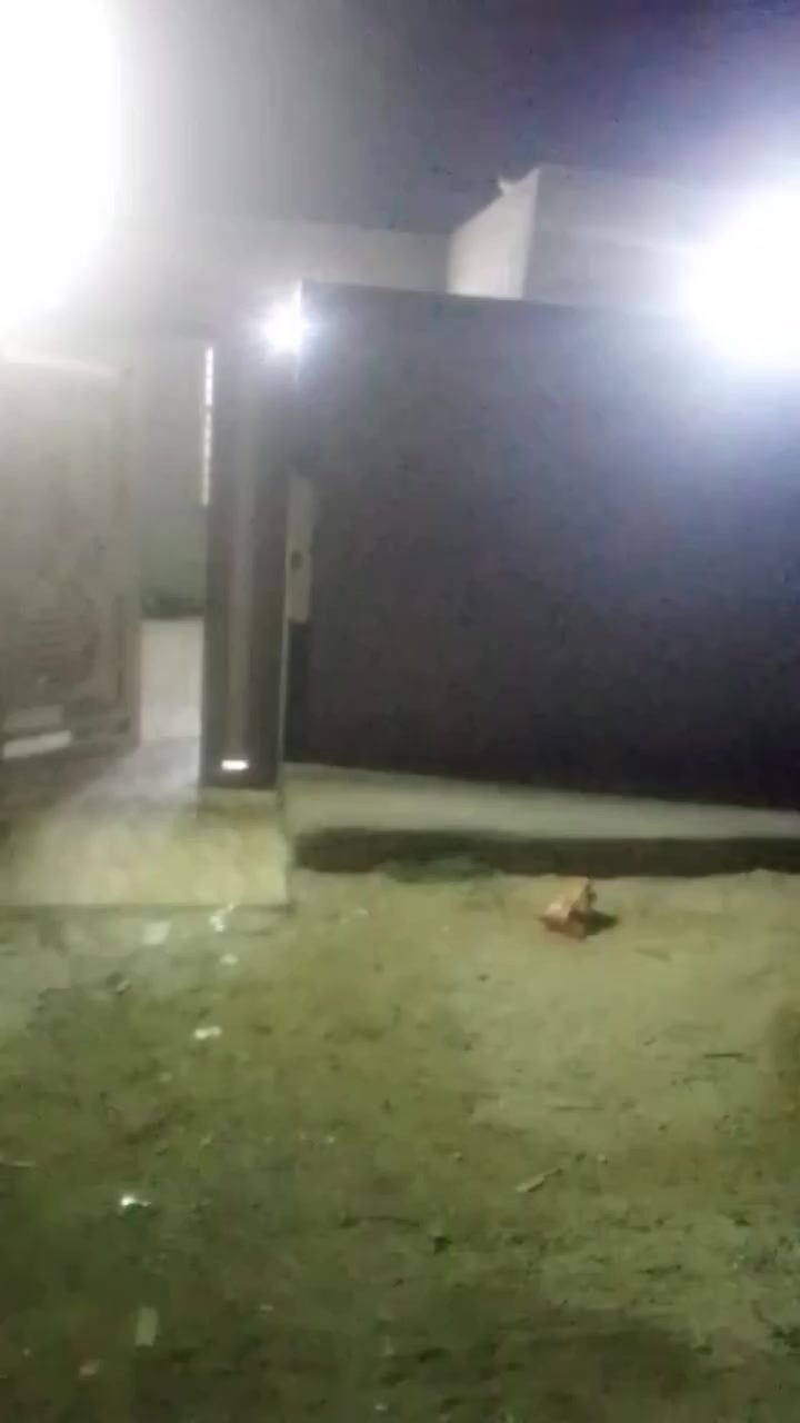 السلام عليكم بيت للبيع مساحه 150متر النجف عامود 134الاستفسار *********** واتساب او اتصل
