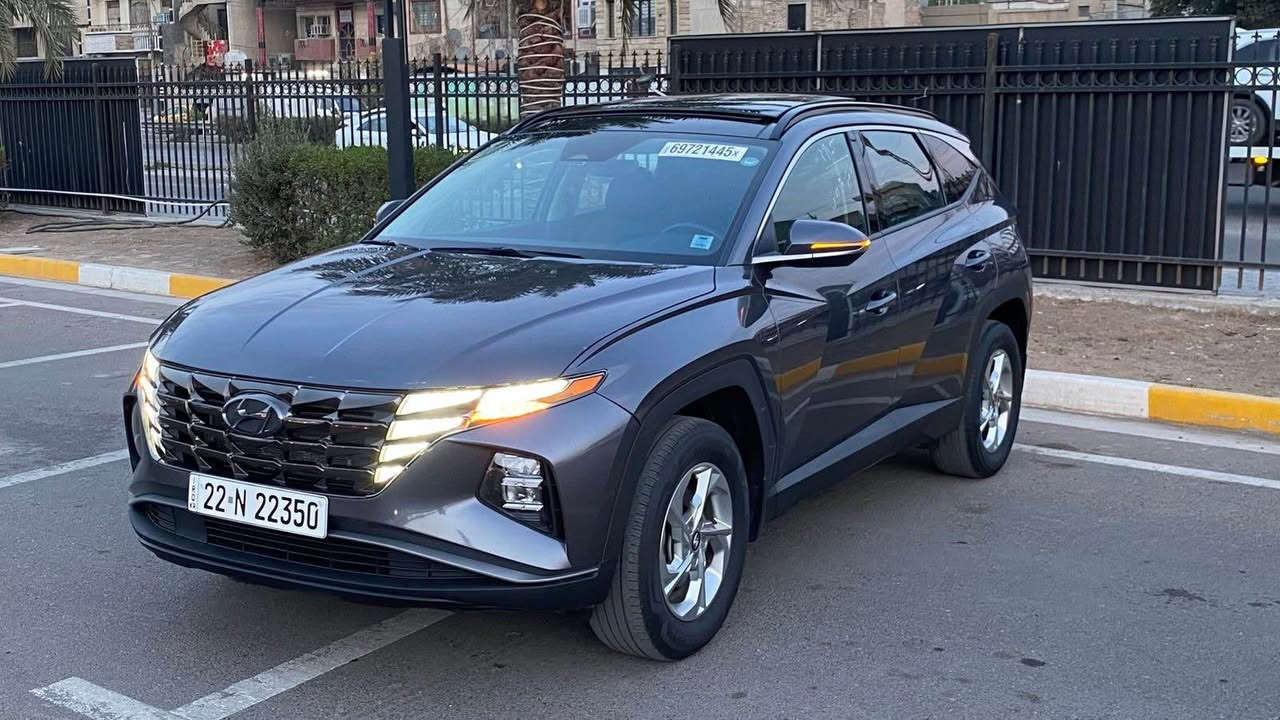 السلام عليكم ( للبيع فقط)*********** 
توسان موديل 2024 وارد امريكي فول بانوراما
لونها رصاصي
دخول وترقيم جديد ( رقم اربيل تحويل ثاني يوم)
بدون قطرة صبغ بدون تبديل بدون ايرباك
( حادثها فقط تعديل pdr بارد بحافة البنيد) 
الباقي كفاله عامه شرط السونار 
الموصفات فول واذكر جزء منها 
🔹بانوراما على طول السقف 
🔹كشنات جلد بالكامل + تدفئه
🔹كشن السائق كهرباء + هاند بريك بصمه
🔹بصمة تشغيل + بصمة ابواب + جنطه كهرباء 
🔹شاشه ايباد كبيره الحجم + تبريد شاشه
🔹محرك 2500 + انظمة متعدده للقياده
🔹تدفئة مقود + فول رادار 360 درجه
🔹اشاير بالمري + نقاط عمياء 
🔹ماشيه 19 الف وبعد مماشيه بالعراق
🔹للامانه السياره جديده جدا وبعدها بريحة الشركه ( جميع الايرباكات سليمه)
🔹السعر 206 
مكاني بغداد المنصور 🔹
*********** الرمادي, الأنبار
