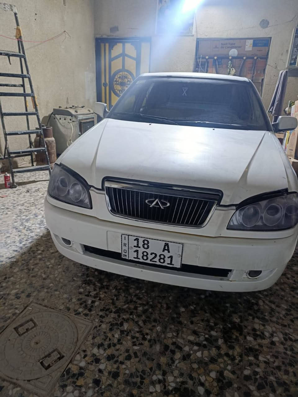 شيري كوين 2011 للبيع مكينة كير 
حدادية جديدة سيارة نضيفة سنوية باسمي 
عنواني البصره حي الحسين 
السعر 32 و بيها مجال 
*********** اتصال و واتساب
