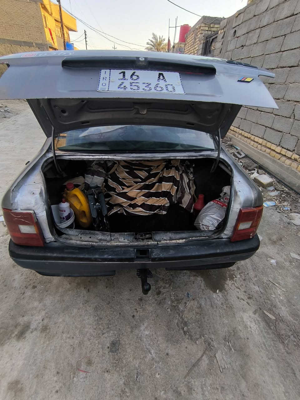 السلام عليكم سياره للبيع سياره كلها جديد مدير 189 ماكينه بخر لا تنقص ماكينه جير مقفولات رقم انجليزي كربلاء تحويل ثاني يوم ضربه بالشنطه مو عيب شرعي طقه خفيفه سياره جاهزه نت واير جدد كهربائيات كلها شغاله السعر35 مكانه ناصريه مركز الرقم***********💫🌹
