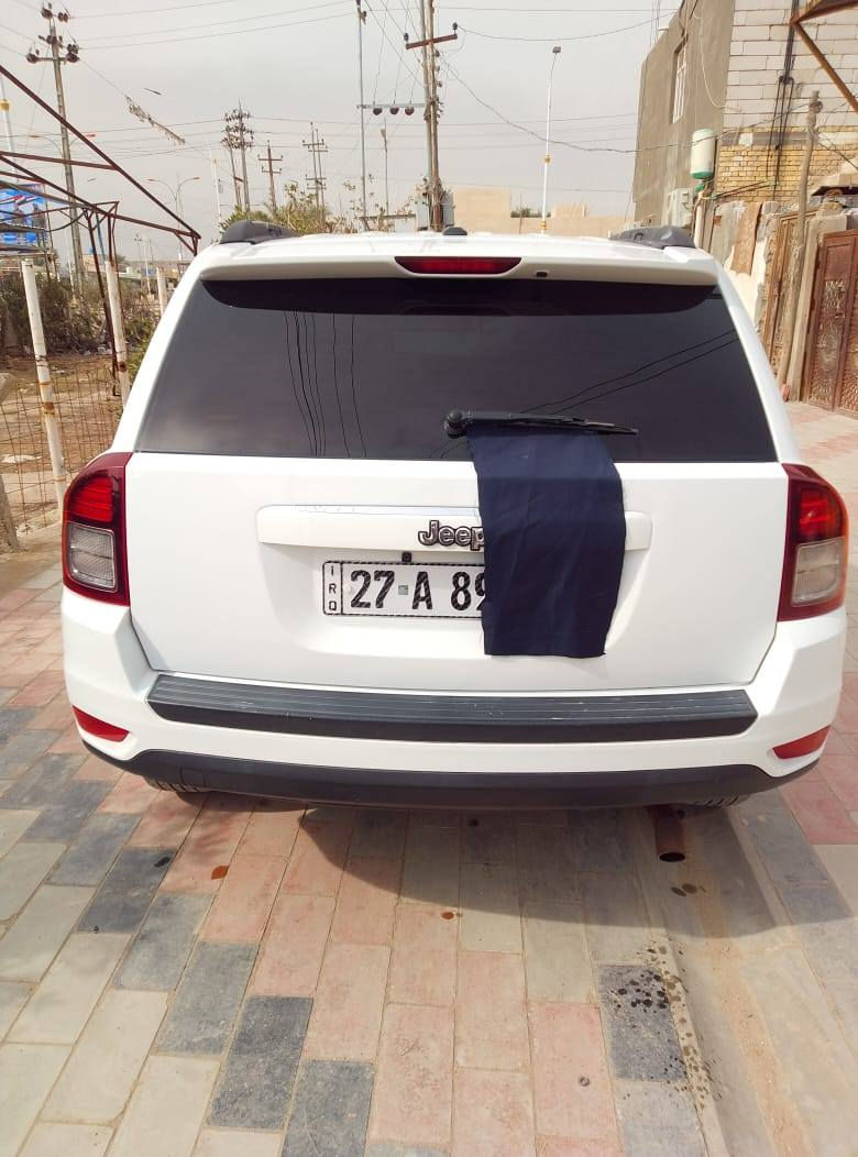 للبيع او المراوس      جيب كومباس 2016. رقم ذي قار انكليزي وارد امريكي تبديل ثلاث قطع سيارة جاهزه محرك كير حداديه تبريد  مابيها نقص العنوان ناصريه مركز للاتصال ***********.  السعر 95.
