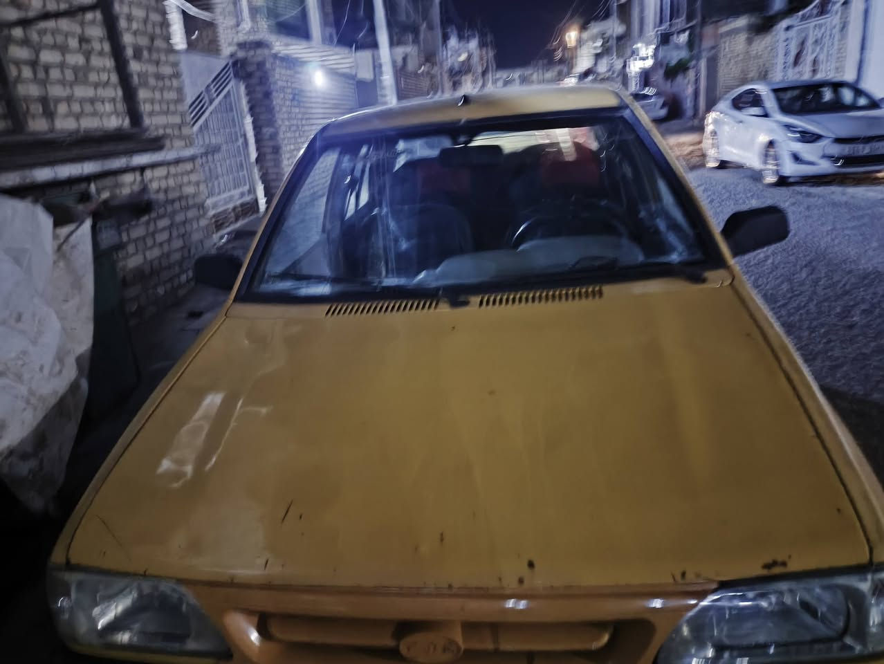 سياره مديل ١٢مكفوله كير محرك  حدادي تبريد تخم تلير جديد خياس ماكو سياره جاهزه للخير تراي يخبل  سنويه ٢٣مصفره  راعيه موجود سعر ٢٦مكانه العماره المركز ***********
