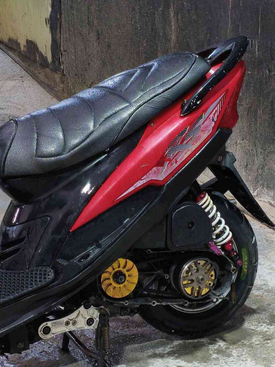 السلام عليكم
السلام عليكم
للبيع ماكس عدله
كله بلادي
مكينه ٤٩ بلاد 
مكينه ناعمه
كهربائيات كلها شغاله
الدراجه مزوده كلها
ويل مشيف
دبل امامي
دبل خلفي
قبق فلاوين 
قطره 
قبق شاصي 
كلجات أمامي وخلفي 
قبق عنبار 
شيال
يدات سكليتر وعضمه 
فج و صنيه
يدات بريك  مختلفات
جاملغ خلفي  طياري كاربون فايبر
اشاير مال 4ولف
صالنصه صجميه اصليه 
و رجاً المو شراي لا يتصل او يراسل
مكاني كربلاء 
***********
