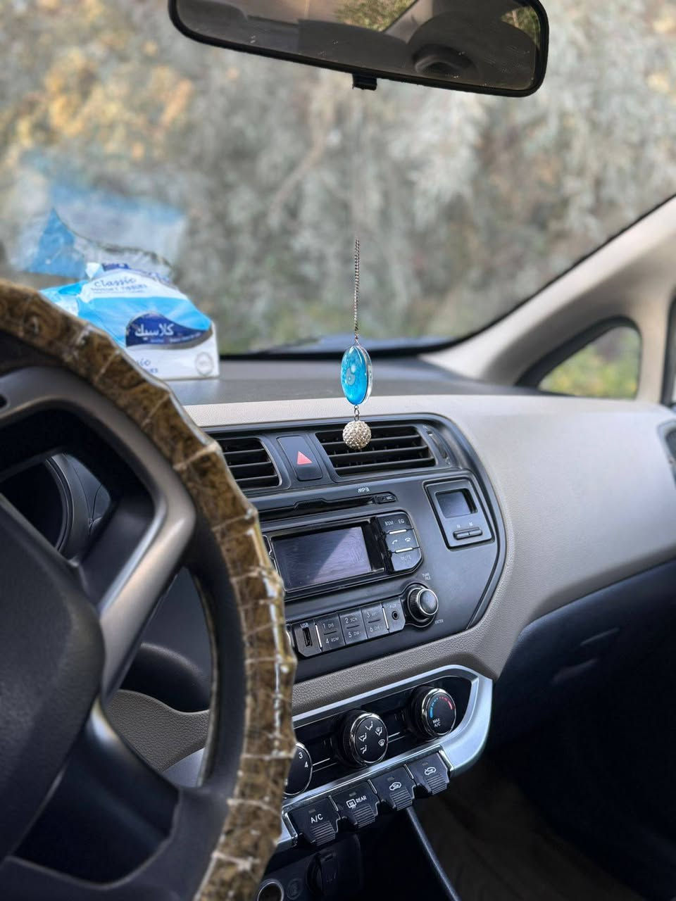 السلام عليكم
كيا ريو موديل ٢٠١٥ لون رصاصي فختي سيارة جاهزة من كل شي حدادية وتخم تاير جديد مع السبير تبريد شغال مكينه حجم ١٦٠٠ وارد خليجي دوش رقم ألماني مشروع وطني وباسمي وسعر ٨٥ $ مابيها اي حادث
الاتصال ع الرقم *********** ديوانية حي الامين
