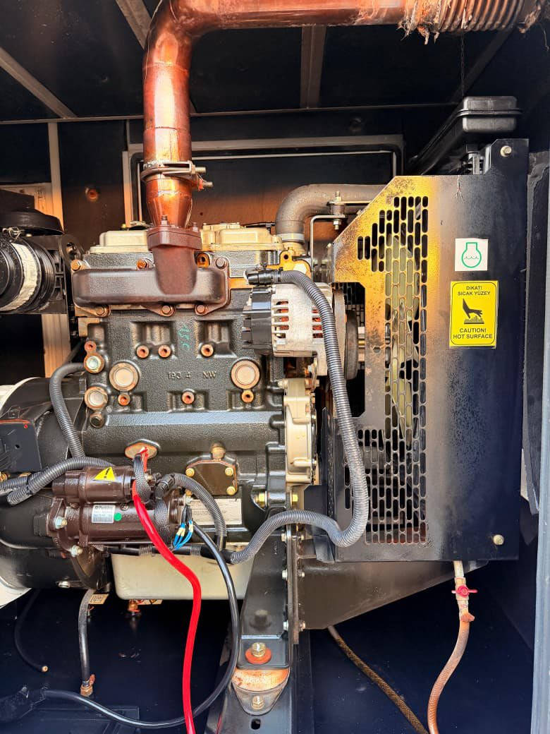 تحيه طيبه 

مولد النوع بيركنز ٣ بستم انگليزي 🇬🇧١٠٥ ملم ٣٠ كيفي دخول جديد وارد اوربي عدد ساعات التشغيل ١٨٠٠ - سا؏ـۿ بحالة الزيرو كاتم ٩٠٪؜ نوع التوليد لوري سومر فرنسي برودكشن حمايه DSE المتطور مع اطفاء وتشغيل ذاتي اوتو 

العنوان بابل الشوملي 

يتوفر توصيل لجميع المحافظات 🚚🚛

لسنا الوحيدين لكننا الأفضل ✅

للتواصل الاتصال او واتساب 

0️⃣7️⃣8️⃣2️⃣1️⃣0️⃣2️⃣0️⃣0️⃣1️⃣6️⃣

0️⃣7️⃣7️⃣4️⃣7️⃣9️⃣4️⃣7️⃣1️⃣2️⃣2️⃣

علي الأكبر السلطاني


**إذا كنت صاحب هذا الإعلان وتريد حذفه لأي سبب، رجاءا أرسل رسالة إلى الدعم الفني**