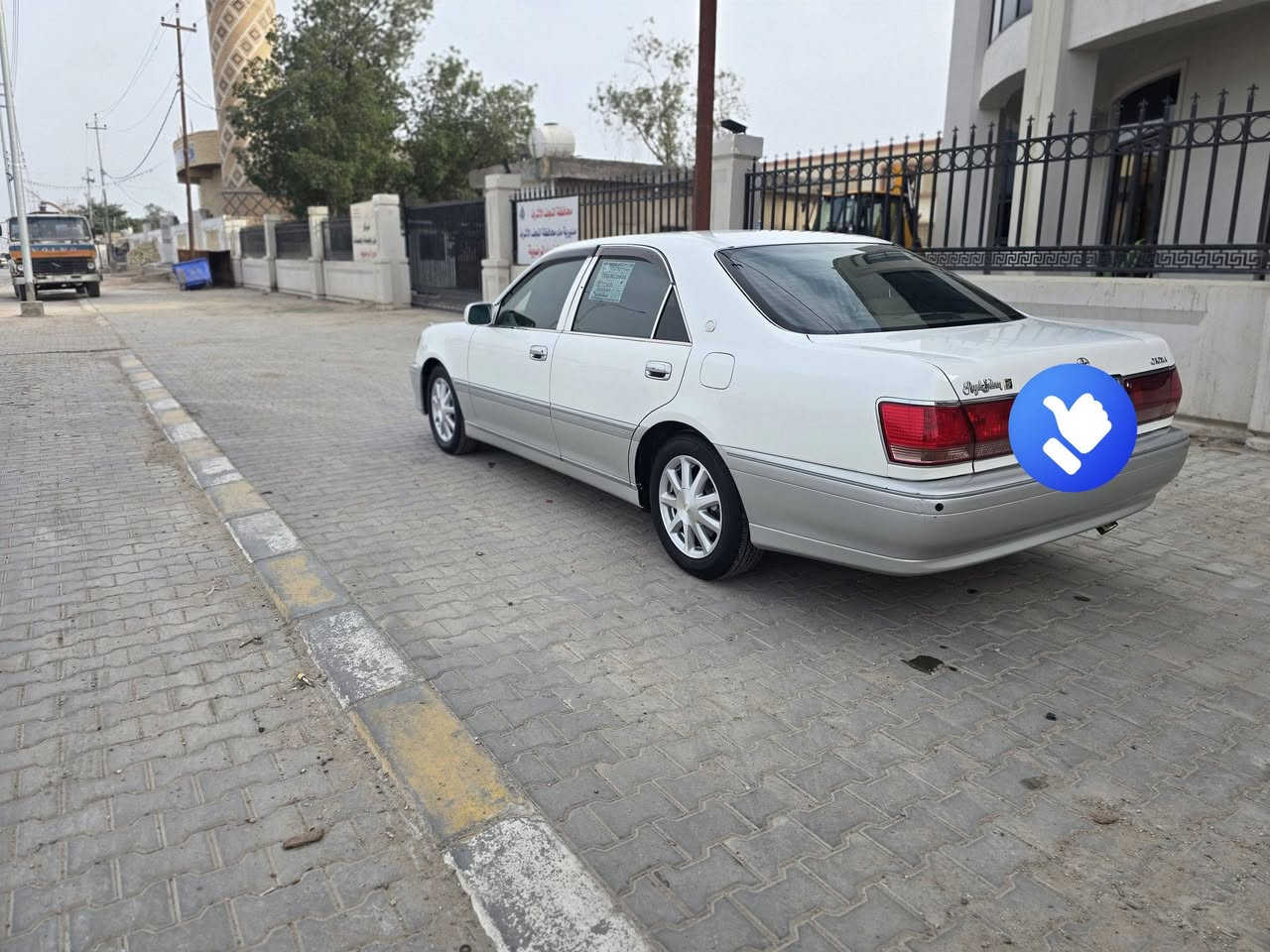 ملكه 2003 للبيع
فول عده الفتحه
4 دكم السياره كفاله حته من الصبغ رقم انكليزي كركوك بسمي سنويه لل ٣٠ 
 السعر 160ورقه  عنواني نجف للاستفسار الاتصال على ***********
