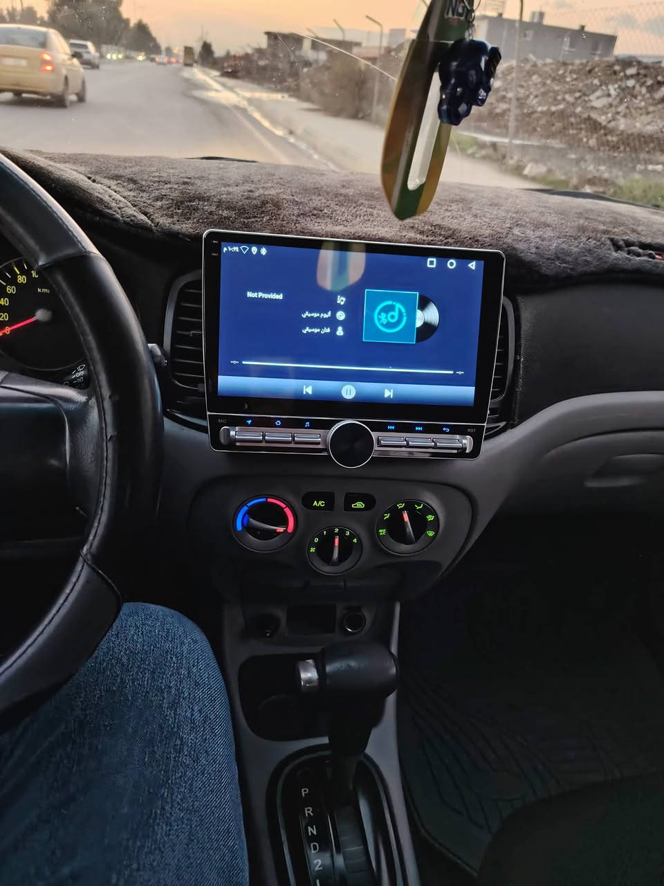 سياره للبيع اكسنت دبدوب موديل 2008 رقم نينوى مسطره دولي كاربون بنزين محرك 16 كير توماتيك سياره جاهزه شرط التحويل طخم خلفي امامي جديد السعر 98 وبيها مجال الاتصال والاستفسار على هذا الرقم *********** رقم***********
