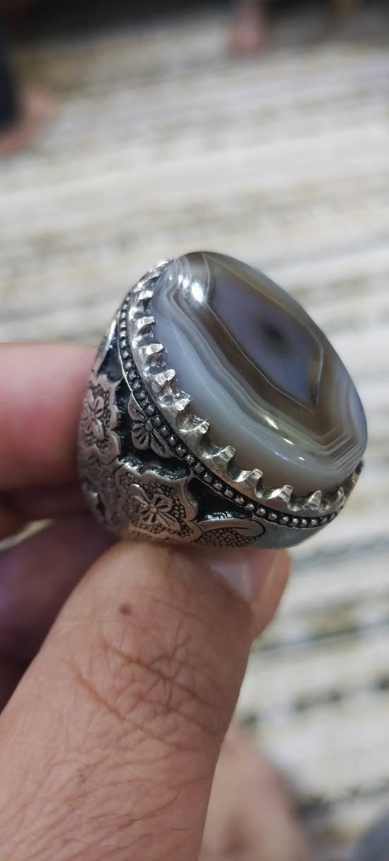 جزع قلم زني صياغة يدوية ثقيلة جدا


**إذا كنت صاحب هذا الإعلان وتريد حذفه لأي سبب، رجاءا أرسل رسالة إلى الدعم الفني**