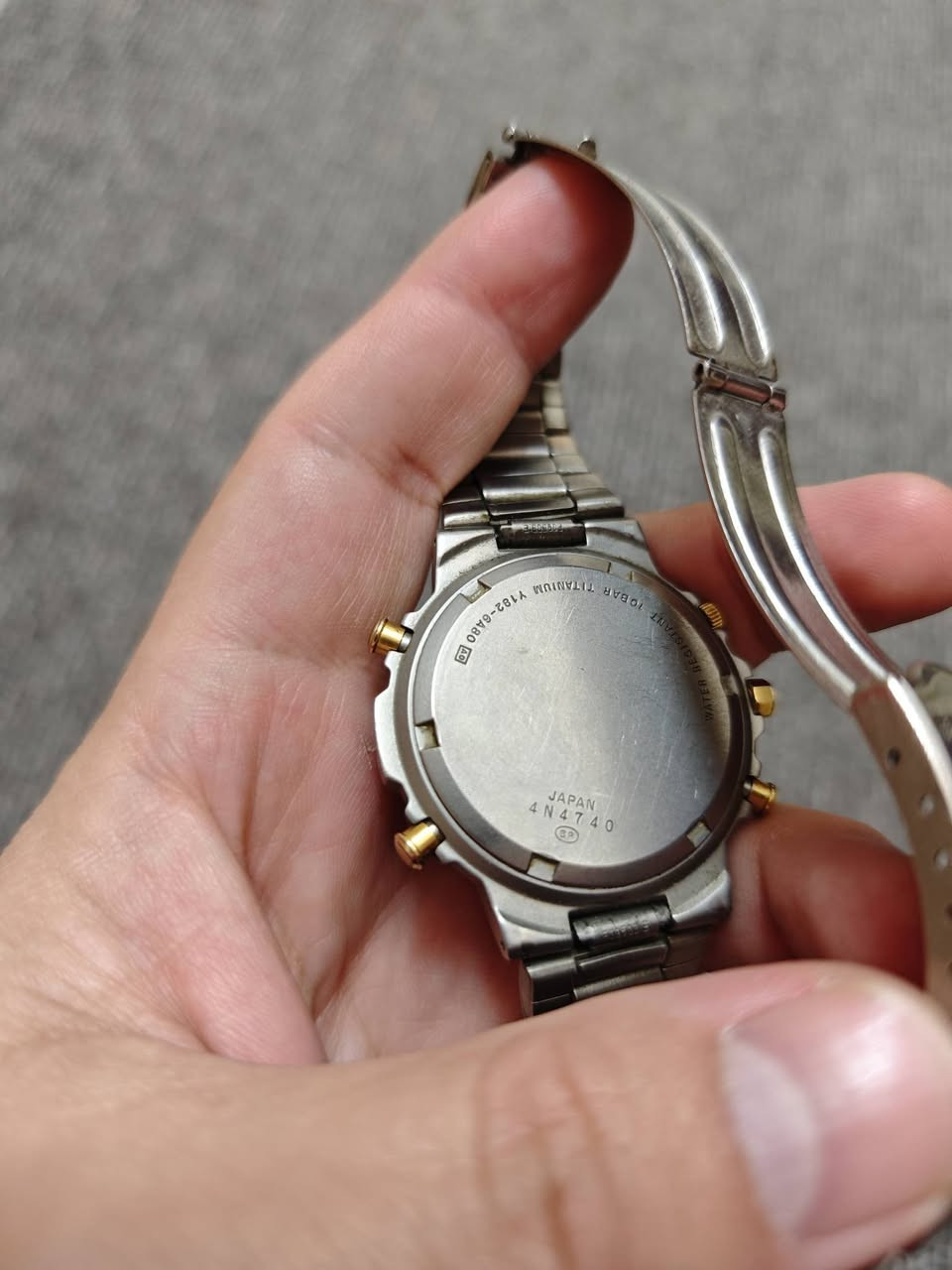 سلام علیکم. 
ساعە البا من سایکو یابانی اصلی للبیع. جرس. تیتانیوم بالكامل. كرونوكراف. منفذ یومی. باتری. فنتج قدیم. شغال مضبوط. سیر یرهم علی اید وسط او ناعم. سعر 85 الف.


**إذا كنت صاحب هذا الإعلان وتريد حذفه لأي سبب، رجاءا أرسل رسالة إلى الدعم الفني**