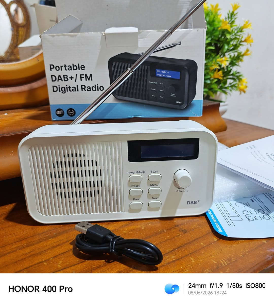 راديو رقمي يدعم تقنيات DAM+ و FM
السعر 20 الف
#ليث_وليد


**إذا كنت صاحب هذا الإعلان وتريد حذفه لأي سبب، رجاءا أرسل رسالة إلى الدعم الفني**