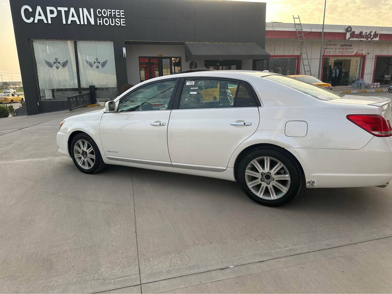 تويوتا افلون  موديل ٢٠١٠
خليجي فول مواصفات ٦بصمة كير محرك شرط مامفتوح بيها صبغ اقل من شبر بجاملغ امامي سايق بدون فتح بدون دواخل فقط صبغ 
سعر ١٤٦
***********
*********** كركوك, العراق
