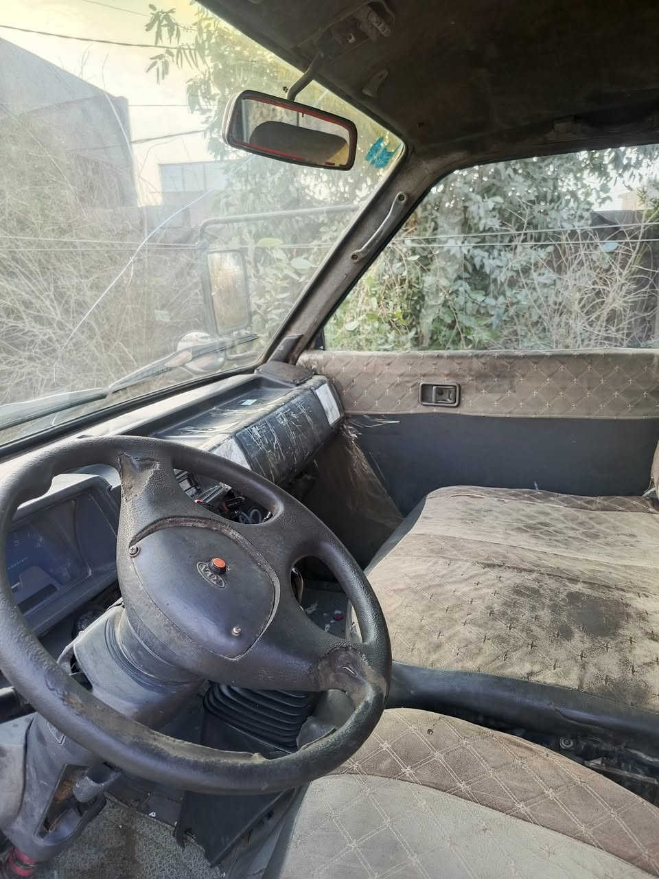 سلام عليكم كيا بسته للبيع موديل 95 جيار اكسل حديدية 
م قفل العنوان بابل الاسكندريه قرب محطه الصقور العراق بظهرها رقم بغداد ***********
