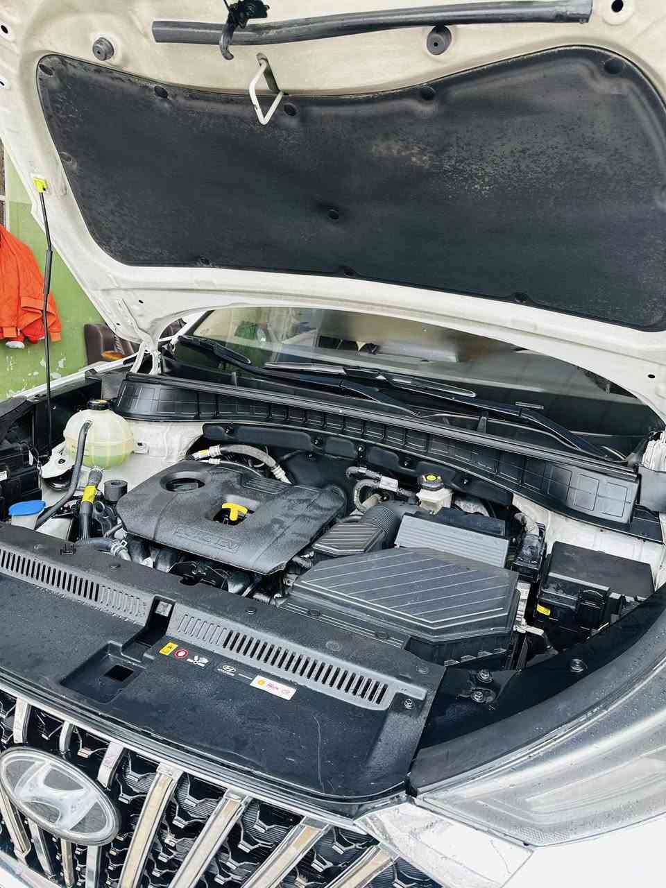 هونداى توسان موديل  ٢٠٢٠
كوري -وارد خليجي السيارة بدون صبغ وبدون تبديل وبدون حالوب و محرك وكير مكفول وغير مفتوح الرقم  نينوئ 
ماشيه 78 ألف
المواصفات 
بصمة تشغيل وبصمة ابواب وبصمة صندوق حساسات امامي وخلفي وكاميرة وشاشة تاب وضوح 4K تثبيت سرعة ( كروس) وضعيات قيادة عدد ٣ كشنات جلد مطعم وكشن سائق كهربائي لايت LED وبك لايت ليد وعدسة واحدة محرك دوش حجم 2000 سي سي ثلاجة بجكمجة  بردة خلفية الاسبير والعدة غير مستعمل تبريد قطعتين سويج بصمة عدد ٢ واربع تايرات جديدة  شاحن واير ليس للموبايل  .السياره حيل جديدة ونضيفة وبعافية لايخذها
مكان السياره مخمور قريه  الخالديه 
رقم الهاتف ***********
السعر 215 قفل
