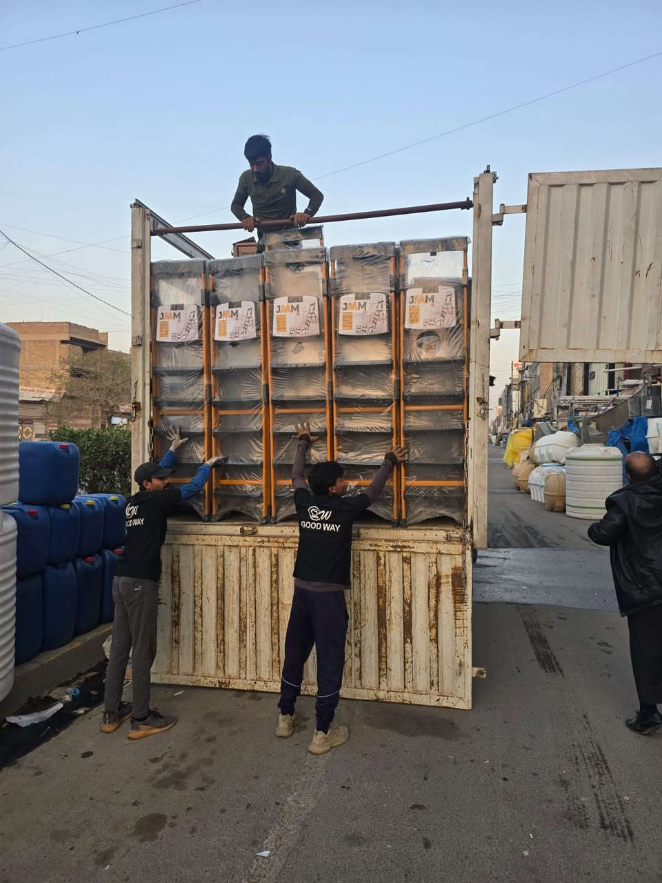 السلام عليكم زبائننا الكرام 
يعلن مجمع باب الاغاء عن وصول درج اصفر بايه اسود ثقيل 
متوفر درج جميع الاحجام درج عالي جوده استندر 
4 بايه 
5 بايه 
6 بايه 
7 بايه 
8 بايه 
9 بايه 
10 بايه 
البيع جملة الجمله - العنوان بغداد مدينه الصدر قطاع 11
الاتصال والاستفسار ***********
متوفر خدمة توصيل جميع محافظات العراق
