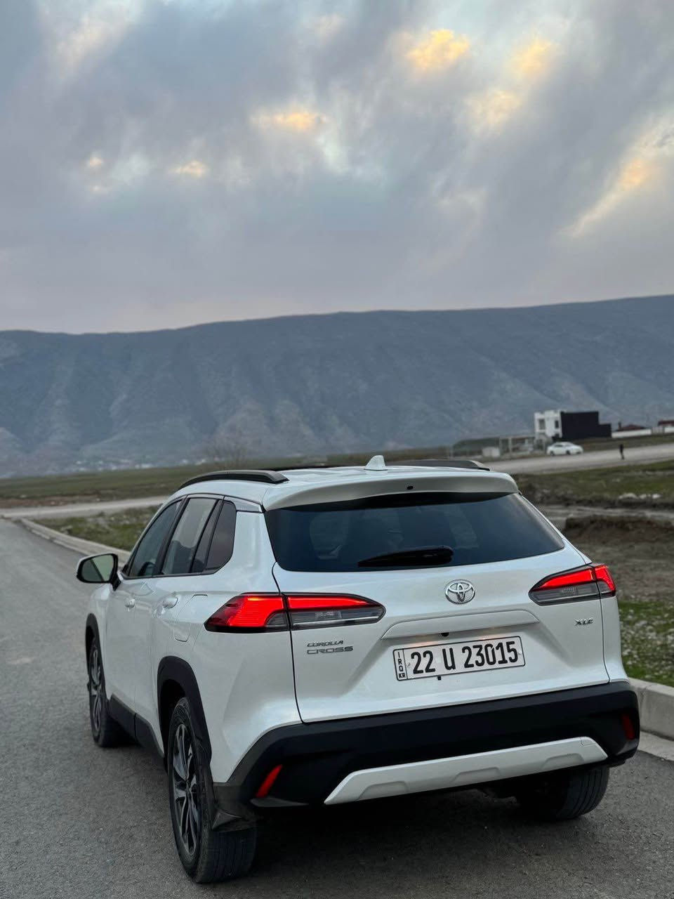 تويوتا كورولا كروس 2023 XLE
بجم و خلفى سياره كبس شرط بلادى 💯
حادث بسيط : فقط باب و جاملغ صبغ 
مرقم اربيل جاهز شرط تحويل وكاله غرامات
السعر : 188 و بيها مجال للطيبين 
سياره ماشيه : 45 الف ميل 
جميع ايرباگات سليمه ما عدا برده 
مواصفات  XLE فول فول…….
محرك : 4 سلندر 2000 
سلايت( فتحه السقف) 
شحن وايرليس
لايد بلادى 
بگلايد بلادى
كشن هيتر
بصمة بواب
بصمة تشغيل
صندوق شفط
ويل كروم 
اشاير بالمري 
مرايا شفط 
رادار خلفي وامامي
حساسات
شاشة + كاميرا
كشن كهربائي 
رقم تلفون / واتساب ‭📞
‏‭0776 699 5610‬
*********** أربيل, العراق
