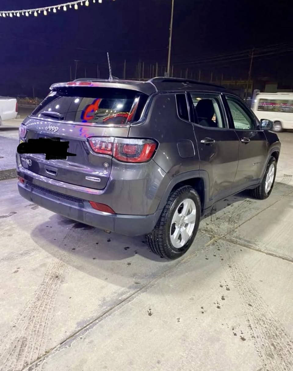 سلام عليكم جيب كومبارص للبيع 2018 رقم بصره تحويل ثاني يوم فول مواصفات عدى الفتحة  اي أستفسار تصال ***********
