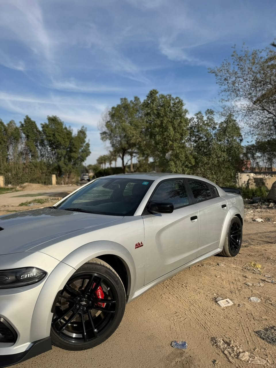 السلام عليكم 
اعادة نشر 
جارجر سكات باك 2019
محدثه وايد بدي اخو الاصلي شغل مرتب 
برمجه ايكل البطل 
سياره نضيفه كلش 
عليها منضومه صالنصه طرب 
ماشيه 67000
السياره بسمي تحويل ثاني يوم 
بجمها كبس 
صور الحادث راسلني وادزها 
تواصل فقط نت 
واتس اب وماسنجر 
السعر 180
***********
