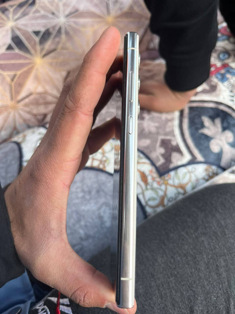 السلام عليكم
كلكسي اس ٢٣ الترا ذاكره ٥١٢  نضيف استعمال شخصي  للبيع
ب٧٢٥ الف  مكاني بغداد


**إذا كنت صاحب هذا الإعلان وتريد حذفه لأي سبب، رجاءا أرسل رسالة إلى الدعم الفني**