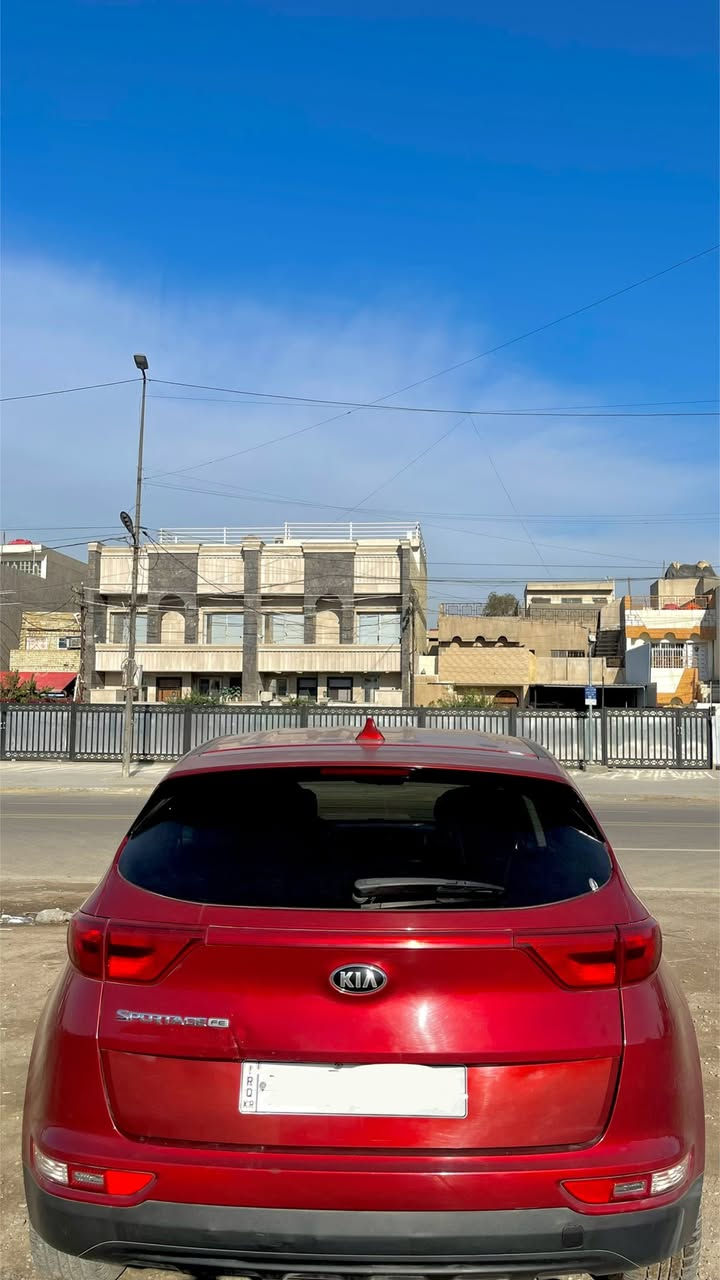 كيا سبورتج 2018
وارد امريكي رقم شمالي حادث بس دعاميه وطاك ايرباك بدون دواخل بيها صبغ كلير من امريكا صفحة وبيها بارد بصندوك بسيط مواصفات عاديه تحكم استيرن وكامره ويل كب سياره جاهزه من كلشي مابيها اي نقص للبيع او مراوس 
السعر 148 وبي مجال 
***********
