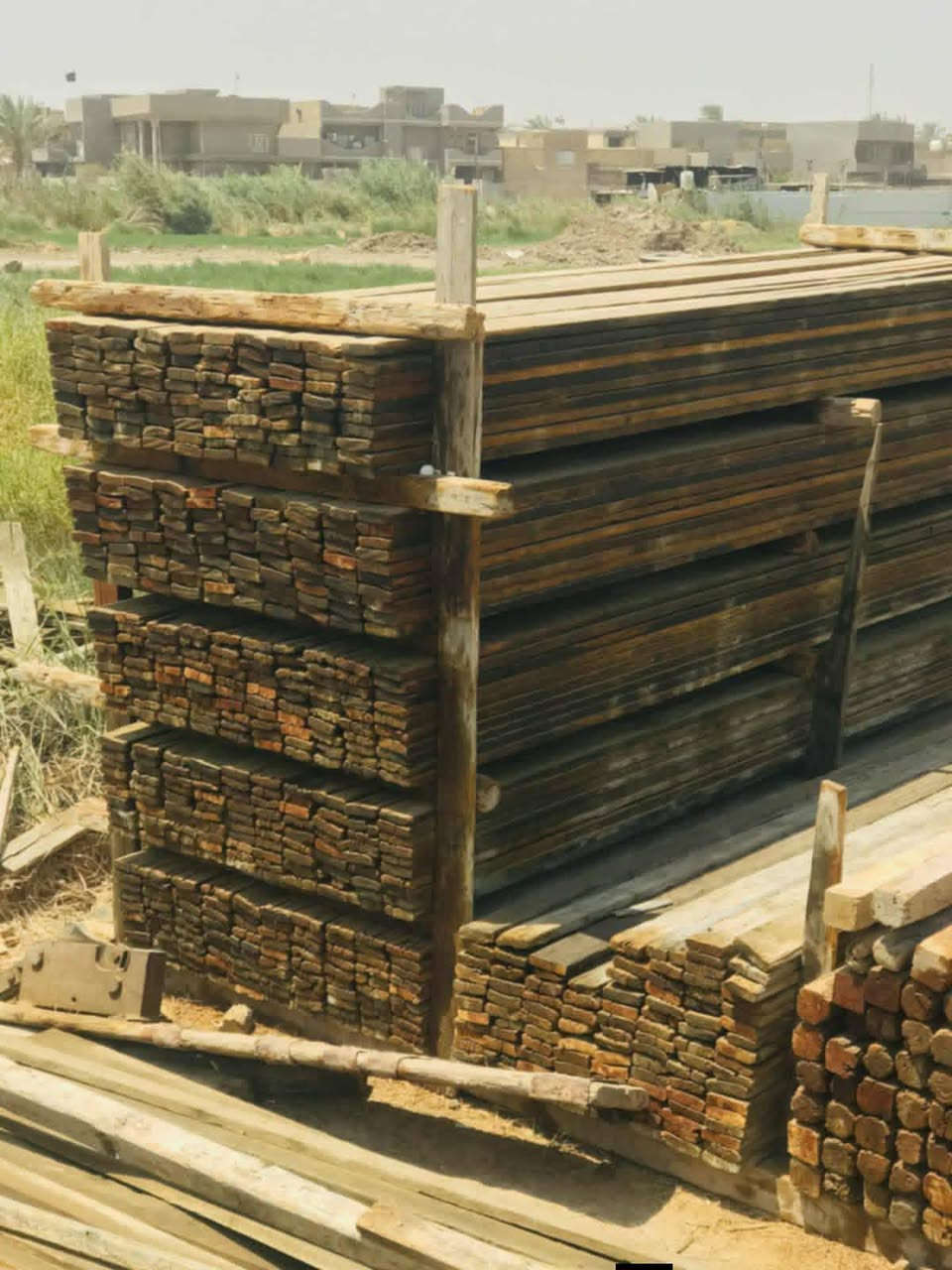 سكلة أبو روان🔥للبيع والشراء ايجار 🔥
انواع جكات واسكلات.فخات.قالب.دنك +لوح سير بلاويد 
 جديد ومستعمل العنوان أربيل وبغداد 
 توصيل جميع محافظات 
*********** واتساب
***********
