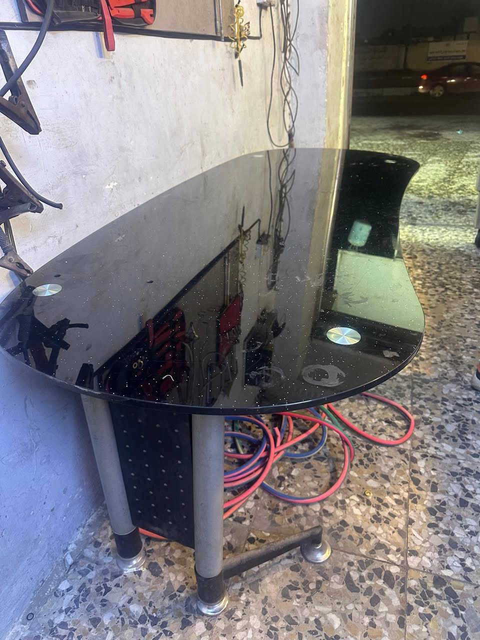 ميز مكتب جام نضيف ب70الف بي مجال ***********
مكلف بالنشر
