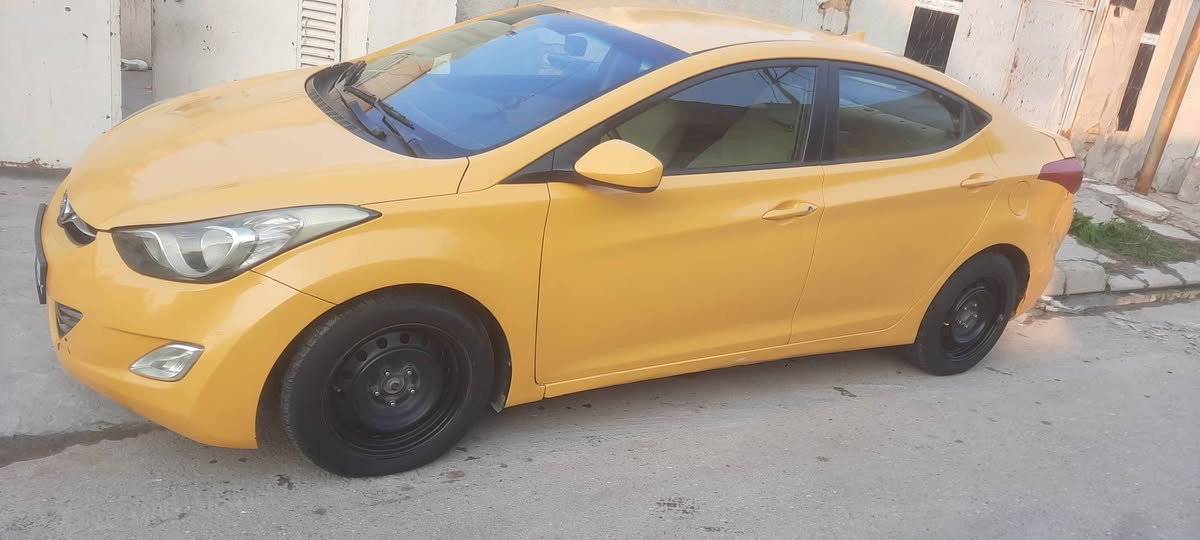 للبيع او المراوس بأقل النترا ٢٠١٢ رقم ديالى انكليزي بأسمي مصفره هيئه وغرامات ومرور  السياره كامله ماناقصها اي شي تحويل ثاني يوم مشروع وطني مكاني واسط الصويره للاستفسار اكثر الانصال عاى الارقام التاليه *********** *********** اخوكم ابو محمد
