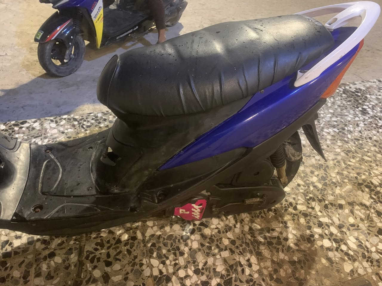 السلام عليكم ماكس عدلة ياباني مكنيه ناعمة دراجة كاملة من  كلشي بس بية خيط تبخير شلعة ومعدل دراجة دكة هندر بكل وكت صافية السعر ٣٧٥ وبية مجال مكاني بصرة حيانية 
واتساب ***********
