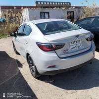 تيوتا يارس   2019  بدون ضرر  رقم اربيل  شاشه+كامره  بصمه  قفل مركزي تب...