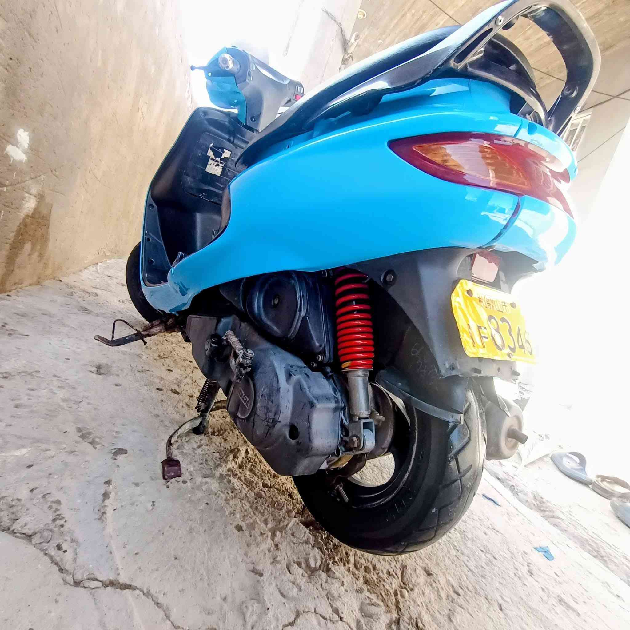 سلام عليكم ورحمه عدي دراجه فراشه  فحل نظيفه  شوفت عينك    سعر جوه السوك   180وبيها مجال ماكايمه  بيها شوي خيط بخار تجي تفحص  مكاني نجف اليريدها تعال واتساب او رصيد وخادم وبيك خير وتدلل واني خادم للطيبين  
***********
