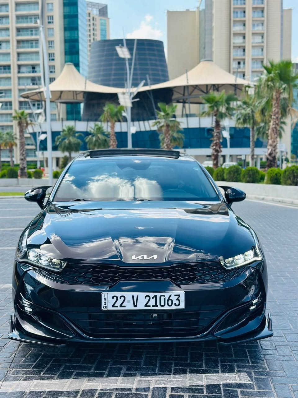 K5 جيتي لاين  
موديل 2024 
مواصفات GT LlNE
لوون مميز اسود  ماشاء الله 🖤
فول مواصفات بنوراما ❤️
1-بصمه
2-شحن هاتف لاسلكي 
3- قياده ذاتيه ؏ الخطوط السريعه
4- هاند بريك بصمه 
5- سقف أسود بانوراما
6- مثبت سرعه 
7-نضام ABS
8- مانع انزلاق
9-حساس أطارات 
10-بك لايت ليد
11-شاشة
12- كامره دواره
13- كشافات امامي
14-شاشه اعطال
15-ويل كورم لونين
16-رادار جانبيه
17-مراقبة النقطة العمياء
18-رادار الخطوط البيضاء 
19-اشاير بالمري 
21-كشنات جلد احمر ❤️
22-‏ مقعد للسائق قابل للتعديل كهربائياً
23-لايتات ‏3 عدسات 
24-نضام قياده أيكو + سبورت +سمارت +نورمال
25-بلوتوث + aux + usb
26-فول تحكم ستيرن
27-كير أوتو + عادي
28- ئوتو بريك 
29- ‏ ‏الخريطة🗺📍
31- ستيرن حرف D  
32-‏Led +  زينون
33-السياره فول رادرات
34-التشغيل عن بعد
‏AUTO HOLD-38
39-تصميم خارجي رياضي
41-نظام الملاحة
42-مصابيح خلفية LED
43-مصابيح ضباب LED
44-لاسلكي Android Auto  
45 - لاسلكي 
ايرباك كلهم سليمة ✅ 
دواخل  سليمة ✅
ضرره صفحة اليمين صبغ - بدون دواخل 
شبر قبغ جنطة تعديل بارد 
السعر 167 مرقم كامل 
رقم تلفون 📞   
معرض اربيل كارس 
— في ‏اربيل شارع 100 معارض السيارات 
☎️***********☎️***********
