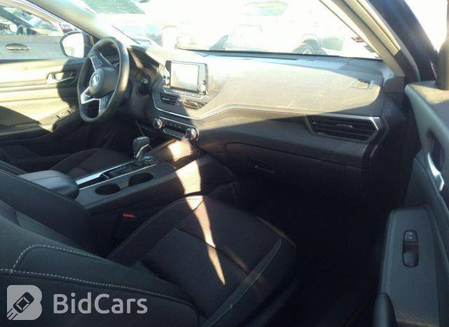 Altima S 2022
نيسان التيما صالون جويتي 2022

مرقم اربيل سنوية + لوحات

الى 2028

✨ أبرز المواصفات

▪️محرك 4 سلندر سي في تي 

 اقتصادي وقوي

كير + مكينة. مكفولة

▪️ إطلالة مميزة للسيارة

▪️ شاشة وسطية مع نظام أندرويد أوتو

▪️ كاميرا خلفية

▪️تشغيل بصمة 

▪️ مقاعد نص جلد مريحة بتصميم رياضي

▪️ نظام ثبات إلكتروني و ABSوسائد هوائية متعددة للسلامة

💎 التيما 2022 تجمع بين التصميم العصري، الاعتمادية المعروفة من نيسان والتجهيزات الحديثة التي تجعلها من أكثر سيارات الـ

 طلباً في السوق. مكفوله 

  المكان اربيل

*********** الرقم بي وات ساب 

 ماشيه  50000 كم
