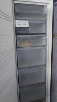 ثلاجة • أجهزة منزلية • للبيع