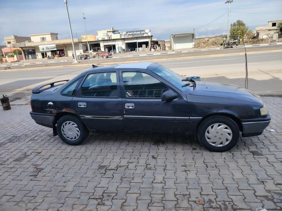 السلام عليكم اوبل فكترا موديل ٩٢ رقم بغداد مشروع وطني لل٢٨ محرك اوكير شرط صبغ حزام جماليه بدون ضربه السعر ٢٩ مكان الحويجه ***********
