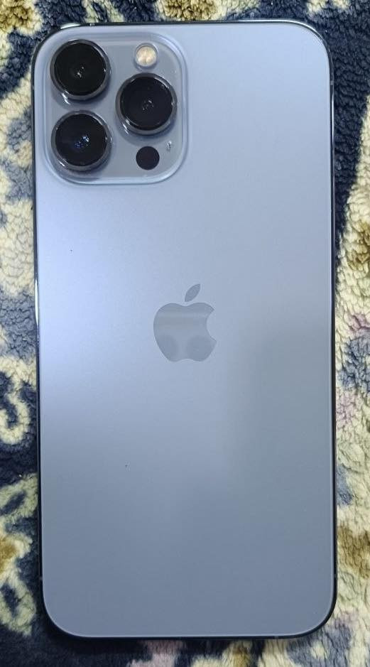 آيفون 13 برو ماكس بطاريه 86شرط ما مصعد ولا يعبر هوء لون بحري المميز نضافه فول واحد علئ واحد شرط جلخ ما بي السعر 675 مكاني الأيسر حي سومر 
***********
