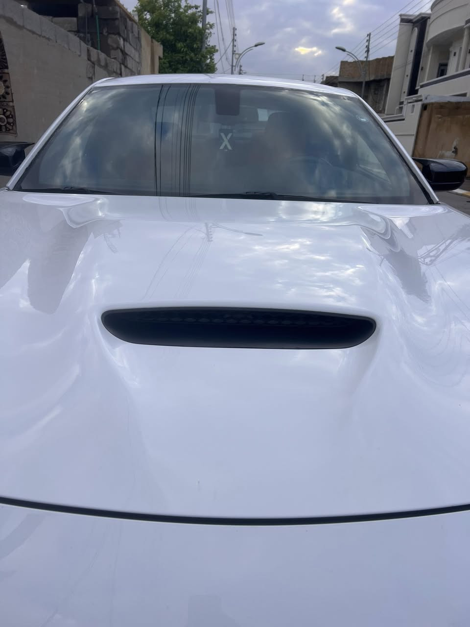 سلام عليكم 
للبيع دوج چارچر موديل 19 فئه GT 

معروفه مواصفات ال GT 
سياره جاهزه احلا من الصور دينار ماتصرف عليها  
سياره كير محرك صدر تبريد كله كفاله 
سياره وارد امريكي داخله كلين 
هنا بالعراق صار بيها بارد جدا قليل +صبغ حك شبر وصور السونار موجوده بالمنشور 
ماشيه 80 ميل 
السعر 235$بي مجال 
المكان بغداد 
***********
