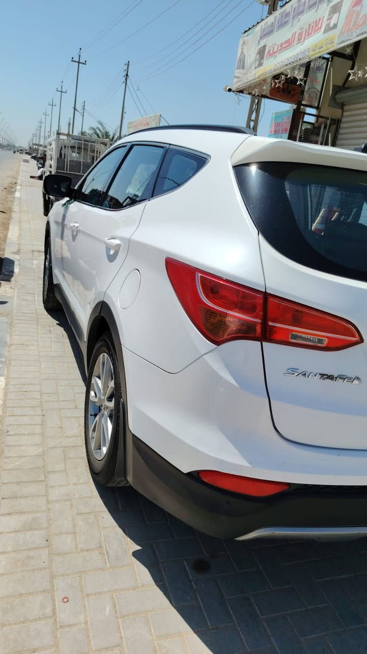 السلام عليكم سنتافي موديل 2014 السياره جاهزه وبأسمي خليجي اربعه اسلندر هسه شادلهه طابوكه تخم تاير جديد تبريد ثلاث قطع خير من الله تحويل ثاني يوم رقمها بغداد انكليزي اخواني أنه مكلف بلنشر هذا رقم صاحب السيارة خادمكم    ***********
