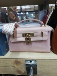 موديلات جديدة • راقيه • اكسسوارات شخصية