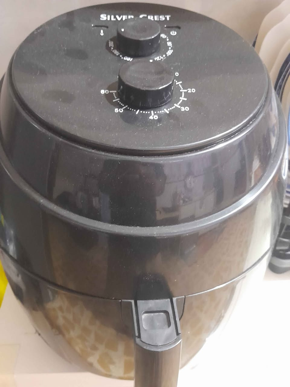 السلام عليكم بايركس اصلي +مثرامة عوزهة دشلي شغالة +قلاية هوائية حجم كبير +خلاط مستعمل +هيتر اخوان كولهن يشتغلن السعر قفل ١٠٠الف هذا رقمي ***********عنواني بغداد بغداد, العراق
