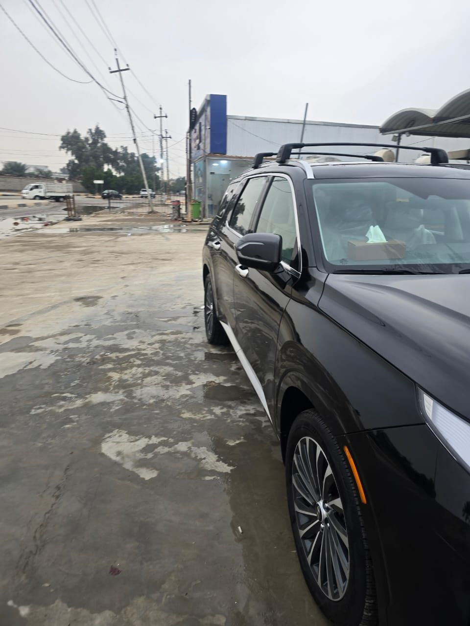 السلام عليكم 

بليسايد 2024  كليكرافي  وداخل اوفوايت ماشية 6000 ميل مرقم بغداد بسمي تحويل ثاني يوم
صور الضرر بمنشور مكان السياره ديالى بعقوبة
السعر 325$
***********
