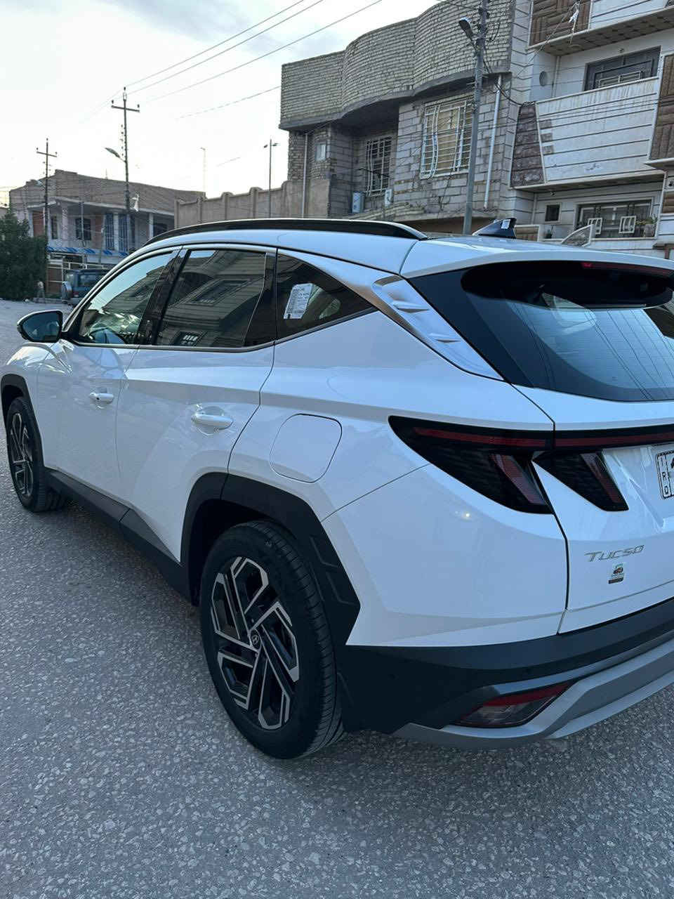 توكسن موديل 26 فول  الفول رقم بغداد. ماشيه 15 الف موجوده بكربلاء كفاله بي مكان بارد بسيط جدا 
240وبيها مجال 
***********
