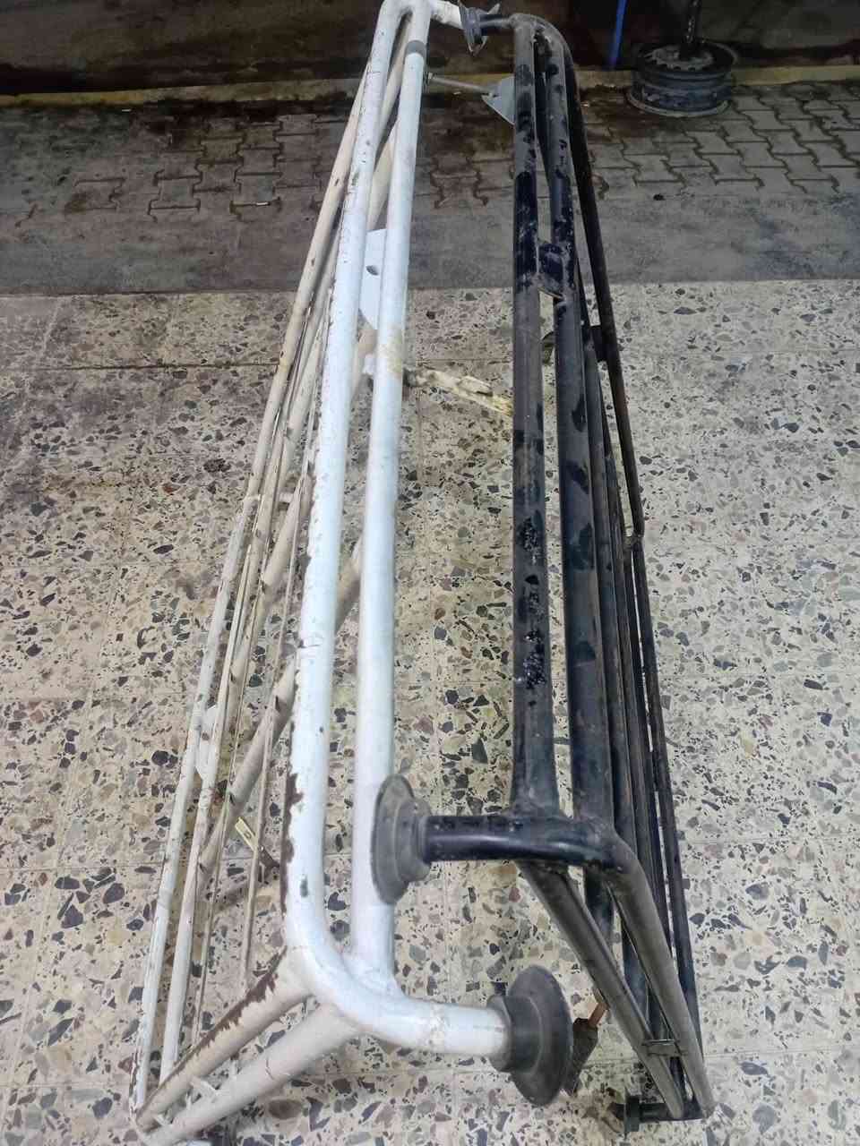 السلام عليكم للبيع سيبايه سايبه عدد 2 الون الاسود تجاري ب 20 والون الابيض توصا ب 30 الاتصال ع الرقم ***********
