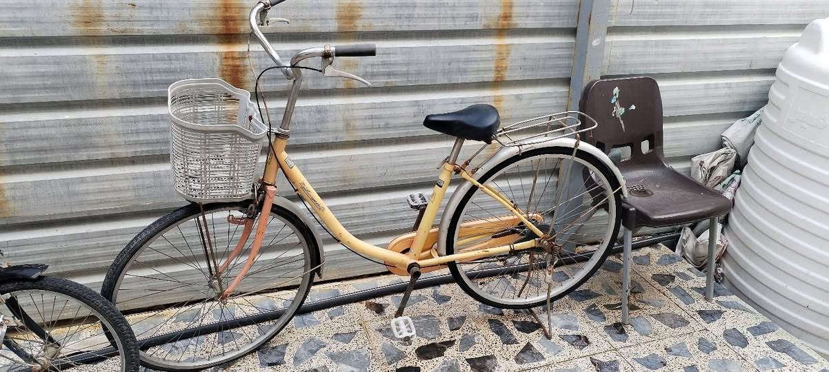 بايسكلات 3للبيع الصنع ياباني الأصفر بناتي الصغير يطبك فاشات كلهن السعر 200الف قفل


**إذا كنت صاحب هذا الإعلان وتريد حذفه لأي سبب، رجاءا أرسل رسالة إلى الدعم الفني**