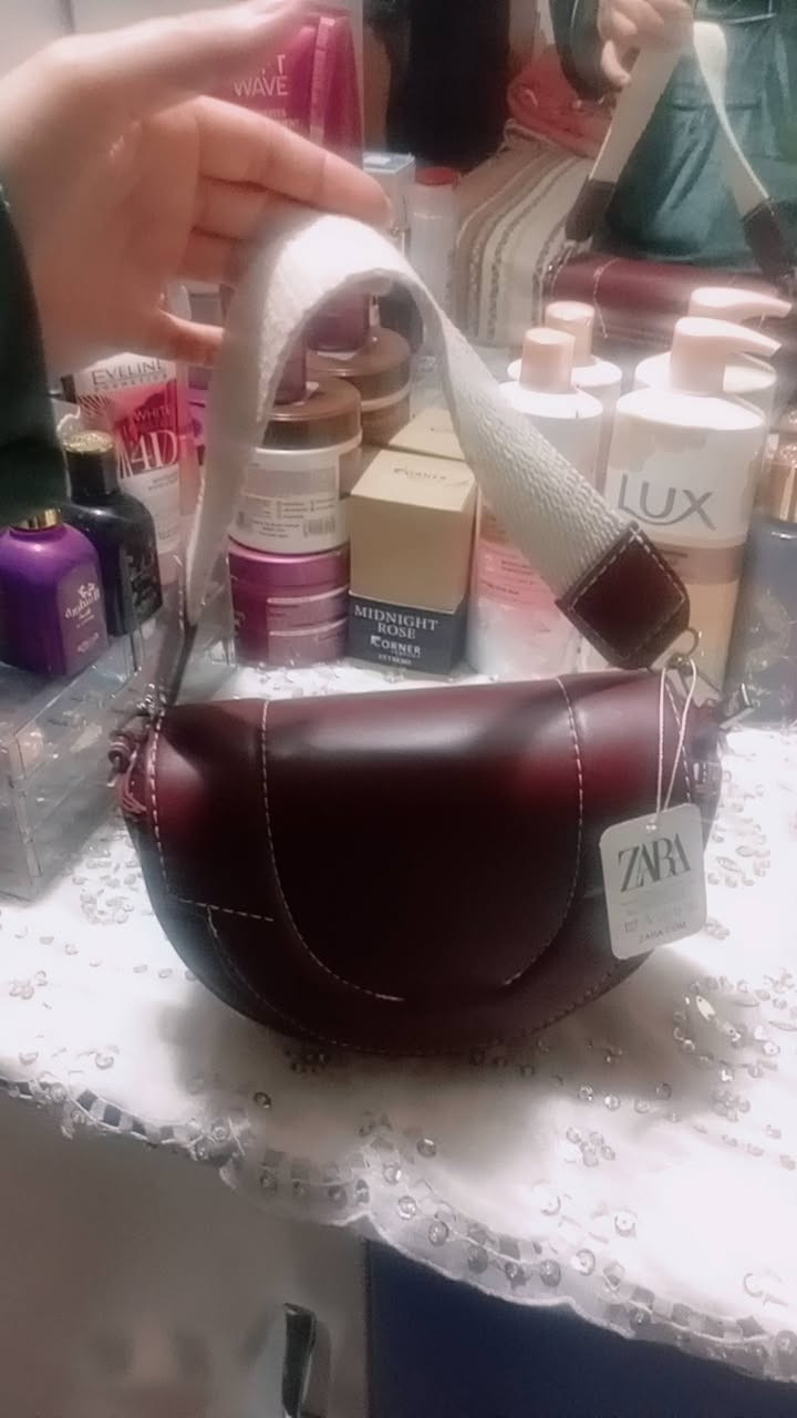 سلام عليكم لاويه اينزوالاصلي،بضمان سنه اخرقطع للتخفيض ب17الف والاخرى لتموج الشعر بيه  ضمان هم سنه سعره17الف مع جنطه زارا الاصليه تخفيض ب15الف الي جاده تشتري، تعلق وادخله خاص مقفول الخاص، مالتي


**إذا كنت صاحب هذا الإعلان وتريد حذفه لأي سبب، رجاءا أرسل رسالة إلى الدعم الفني**